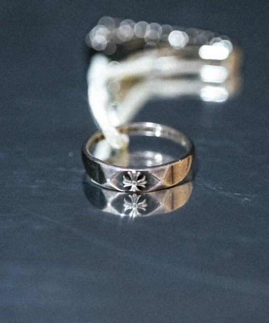 CHROME HEARTS BUBBLEGUM PYRAMID PLUS RING
